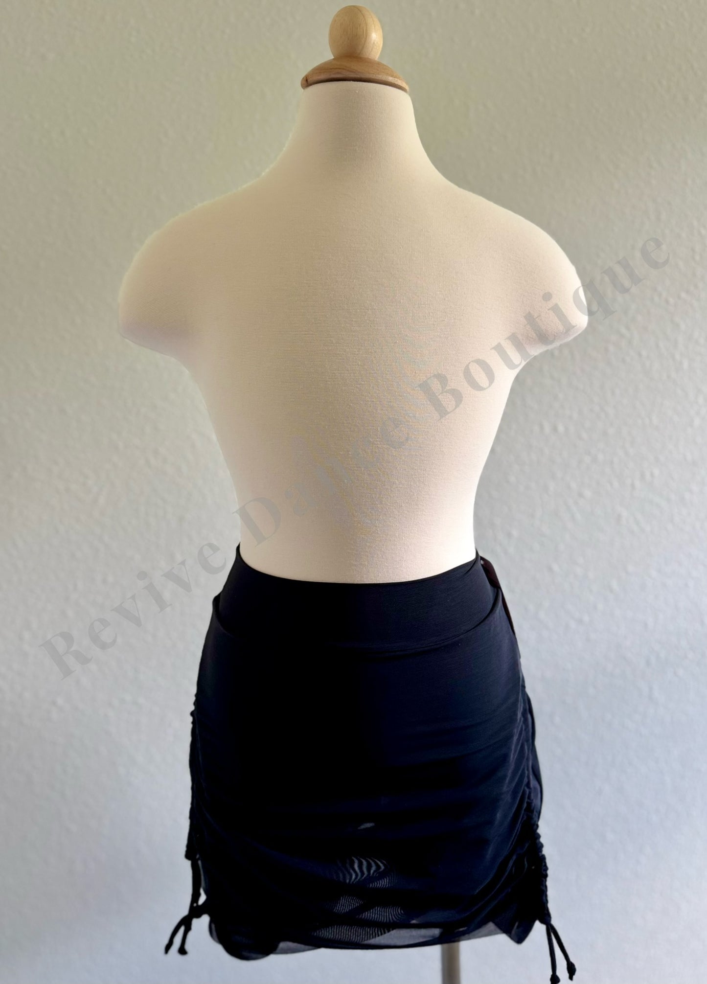 Jo+Jax Mesh Overlay Skirt – Black – CM  (NWT)