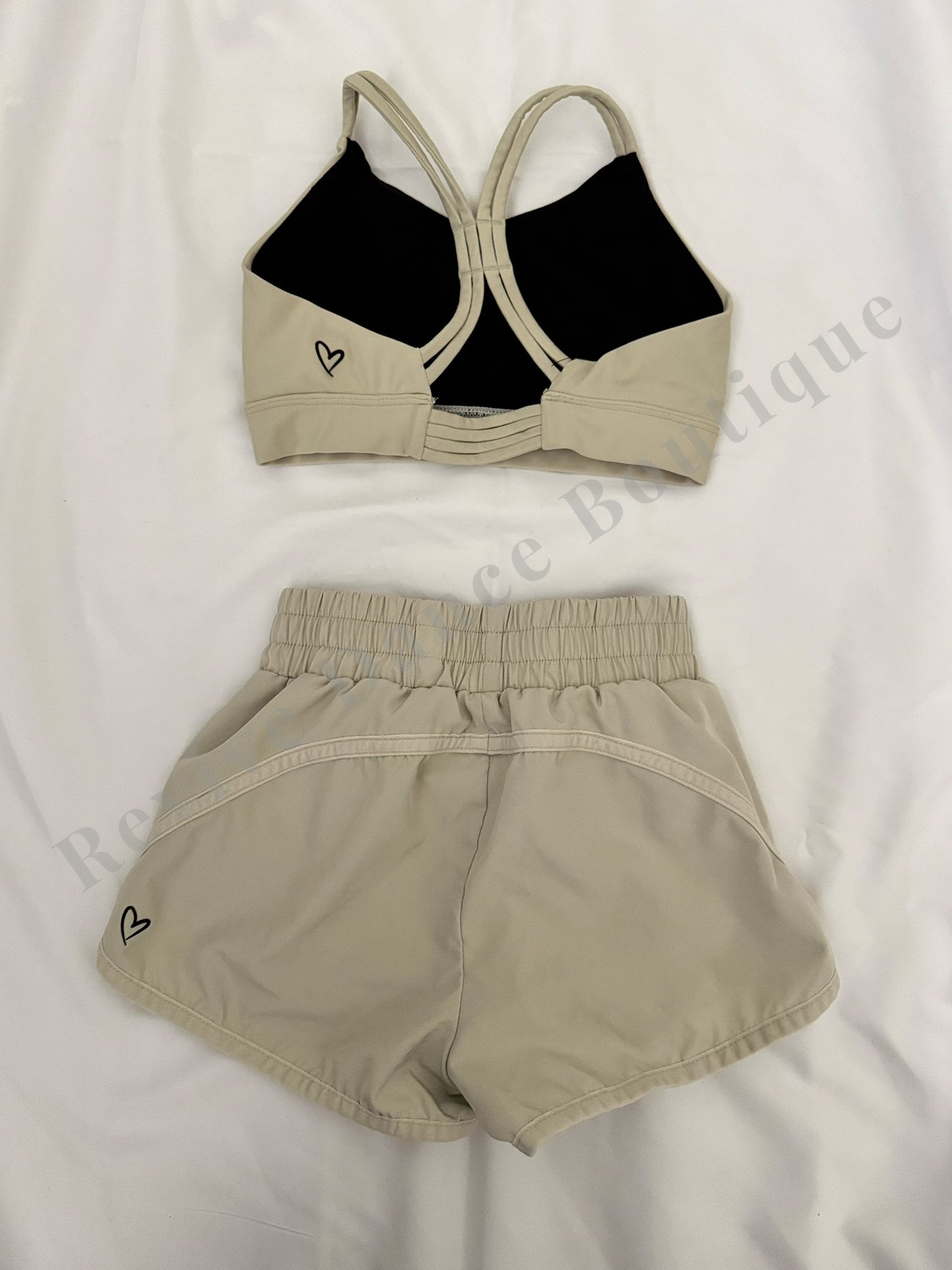 Oh La La Two-Piece Active Set – Bone White (Child Large (CL), EUC)